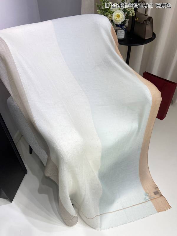 Loro Piana Scarf LPC00046 Loro Piana Scarf LPC00046